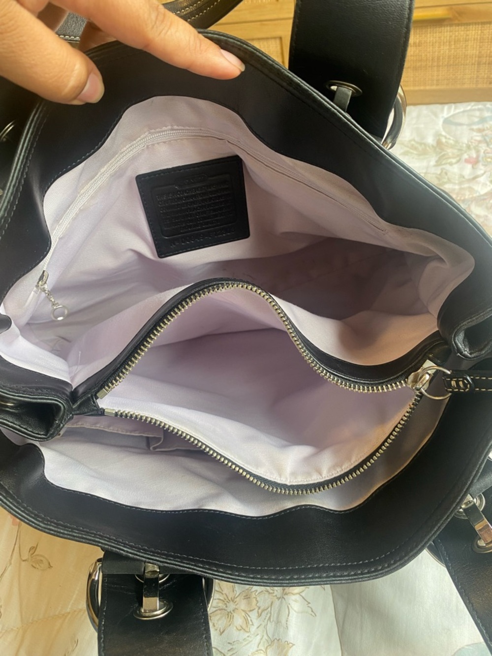 Coach Soho Black Leather Bag - Picture 2 of 7